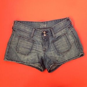 OLD NAVY SHORTS SIZE 2