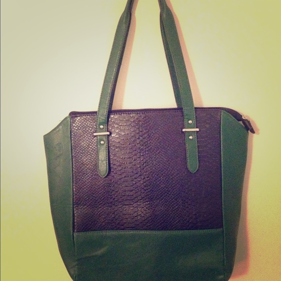 New York & Company multi-purpose bag