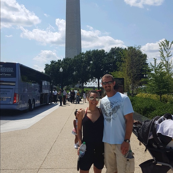 Meet your Posher, Nicole - Picture 3 of 8