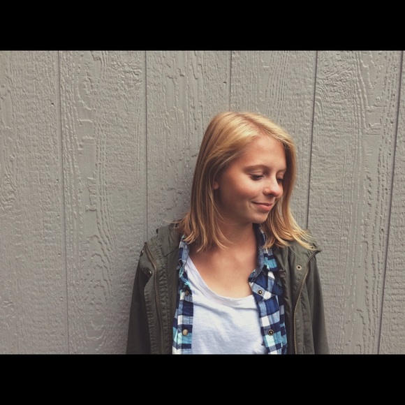 Meet your Posher, Sara - Picture 1 of 1