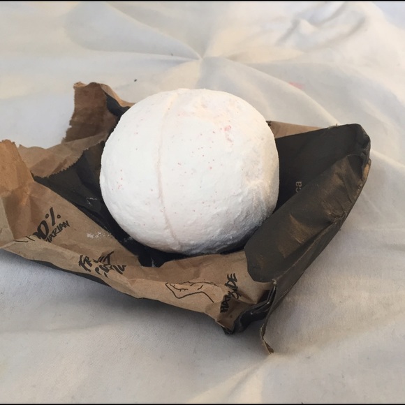 Lush bathbomb!