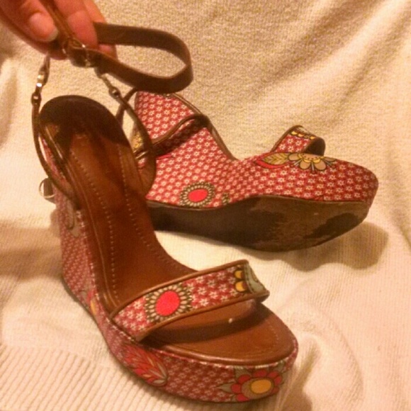 Additional Pictures for Sergio Rossi Wedges - Picture 3 of 3