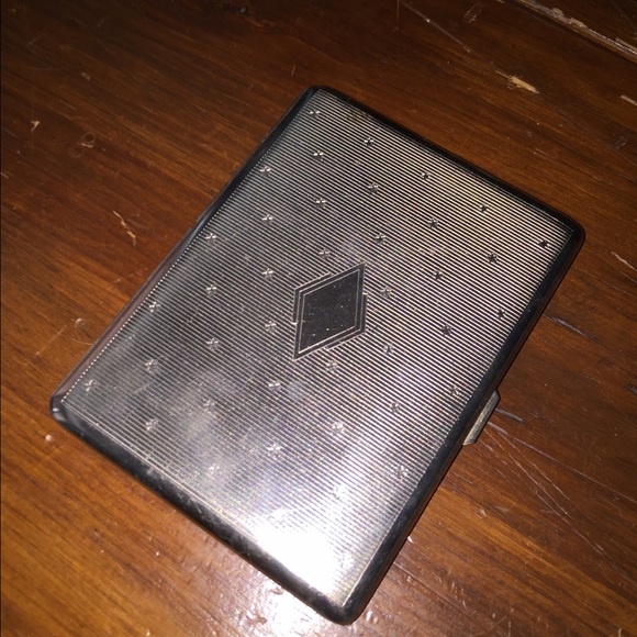 Cigarette case