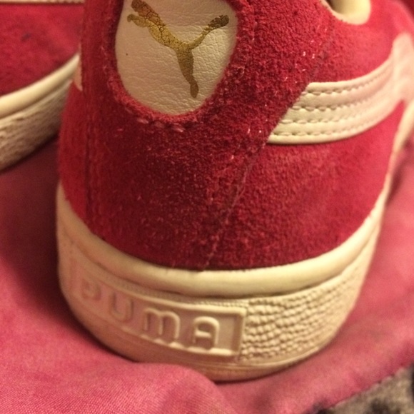 Suede Pumas