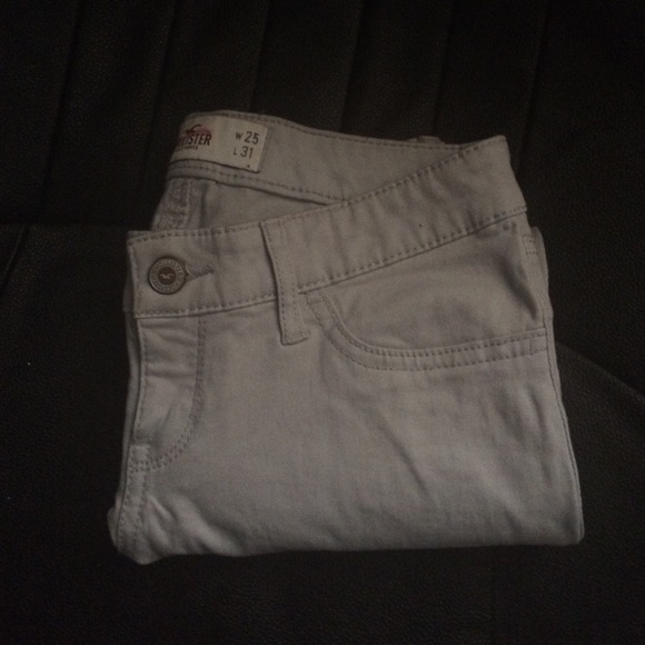 Low Rise Hollister Super Skinny