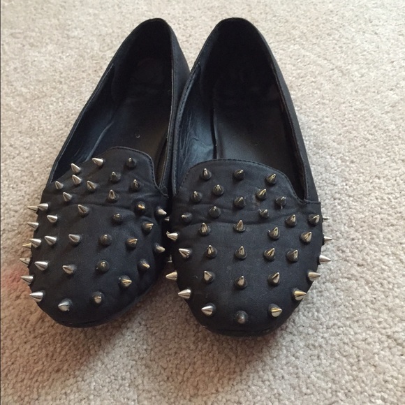 Spiked loafers black