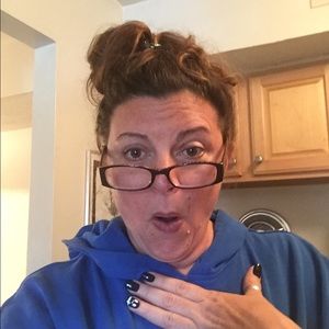 Meet your Posher, Stacy