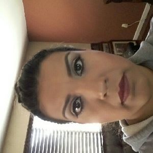 Meet your Posher, Araceli