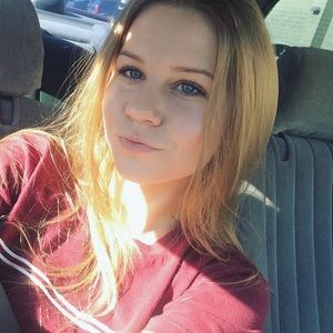 Meet your Posher, Sierra
