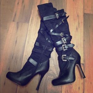 ONLY WORN ONCE: Black Buckled Up Boots