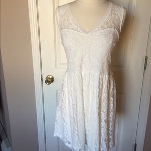 White lace dress
