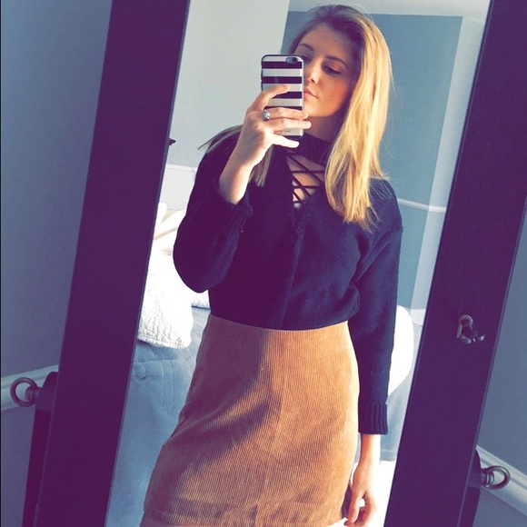 Meet your Posher, Katie - Picture 3 of 4