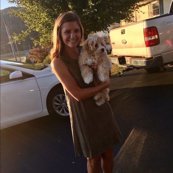 Meet your Posher, Katie - Picture 4 of 4