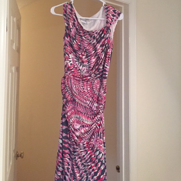 Like New Maggy London Pink and Grey Print Dress