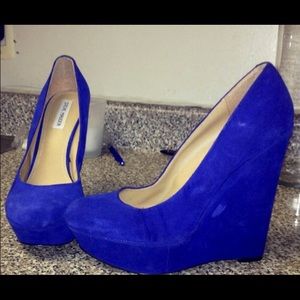 Steve Madden Royal Blue Wedges