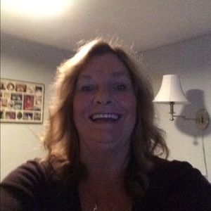 Meet your Posher, Elaine