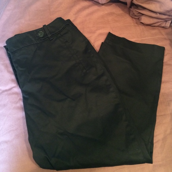 SOLD LOFT black capri's