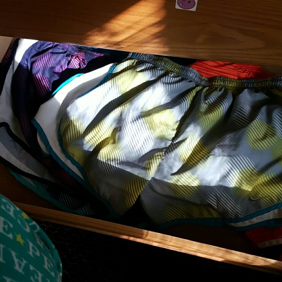 nike shorts. - Picture 3 of 4