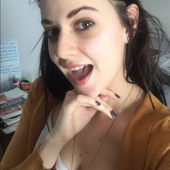 Meet your Posher, Loren