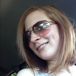 Meet your Posher, Megan