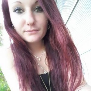 Meet your Posher, Corie