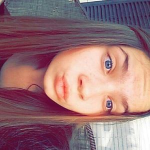 Meet your Posher, Kendra