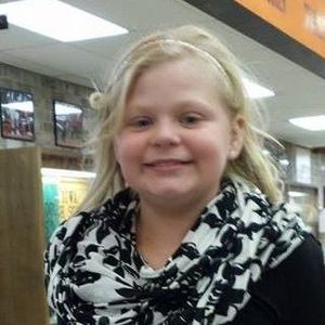 Meet your Posher, Ella