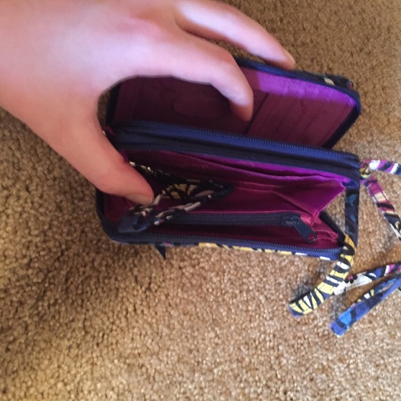 Vera Bradley iPhone 5 wristlet - Picture 3 of 4