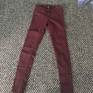 H & m burgundy skinny jeans