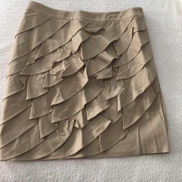 New York & company tan ruffle front pencil skirt - Picture 1 of 4