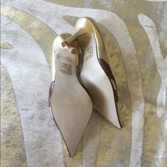 Gold Pointy Heels - Picture 2 of 2