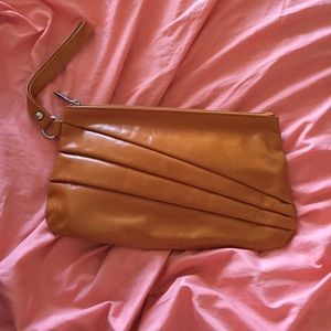 Hobo International clutch