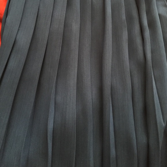 🕊Pretty, flowing skirt🕊 - Picture 2 of 3