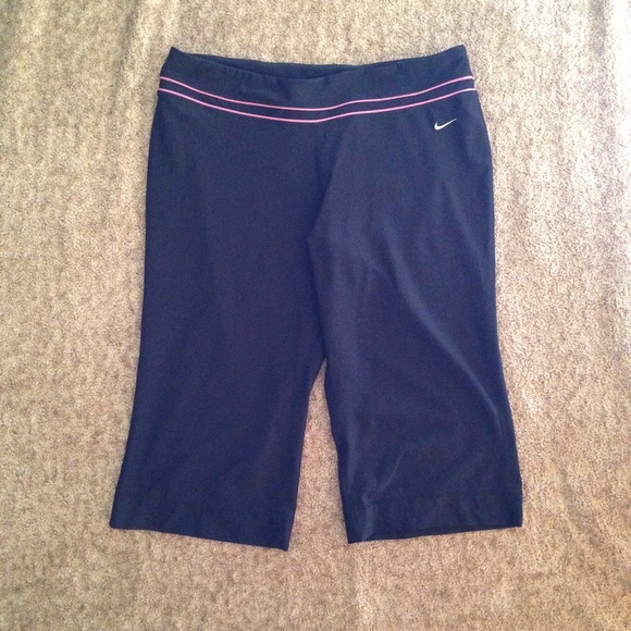 Women Nike Dri-Fit Capri