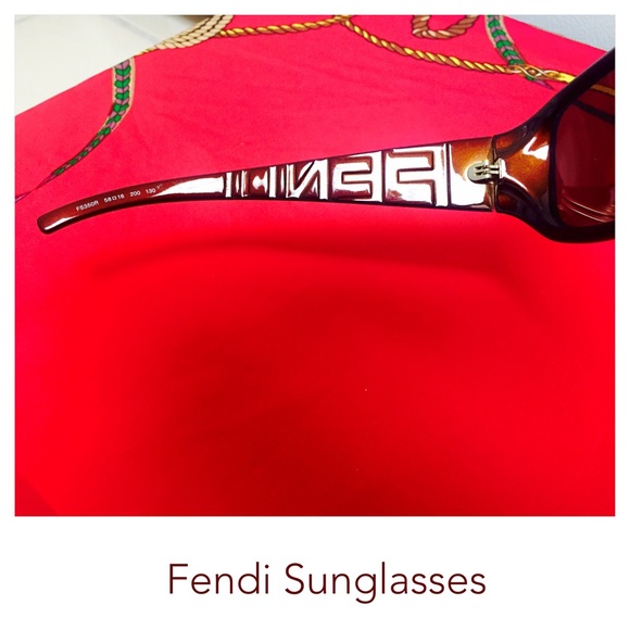 💯AUTH Fendi Logo Sunglasses - Picture 3 of 4