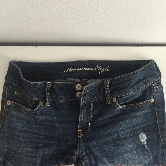 American Eagle dark denim capris
