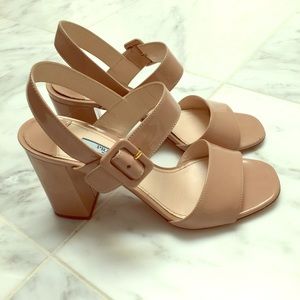 Prada sandals. - 👀super duper cute! Think spring!
