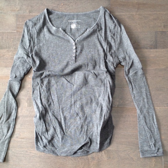 Liz Lange maternity thermal..size large