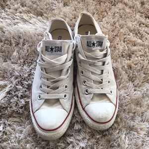 White Converse Chuck Taylor All Star