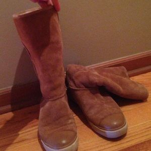 Ugg tan boots
