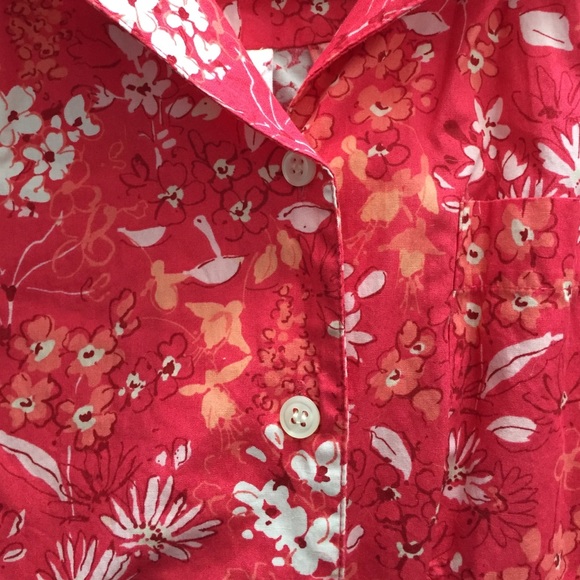 🌺Floral button down🌺 - Picture 3 of 5