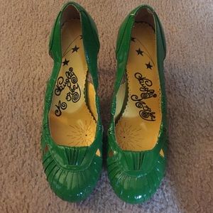 Vintage Green Naughty Monkey Pumps