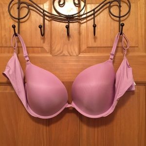 🎈NEW LISTING🎈VS PUSH-UP BRA