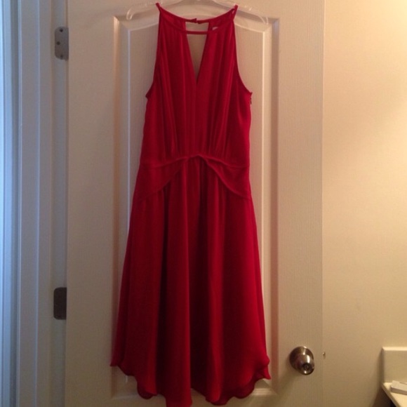 ✨Banana Republic Red Flowy Dress - Picture 4 of 4