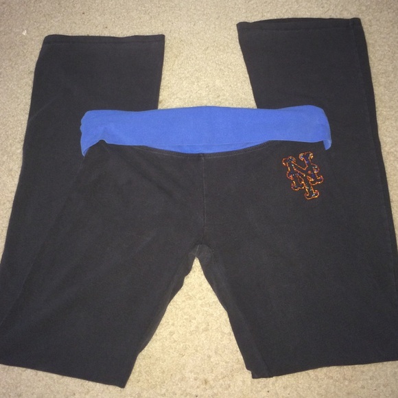 Victoria's Secret PINK Met's Sweat pants