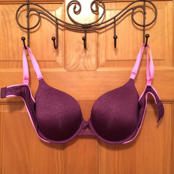 🎈NEW LISTING🎈VS PADDED PERFECT COVERAGE BRA