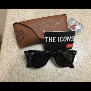 Authentic Ray-Ban Wayfarers Tortoise Shell