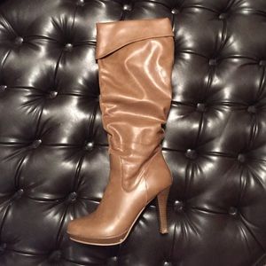 Rampage Bronx Camel Boots