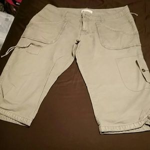 Old navy capris