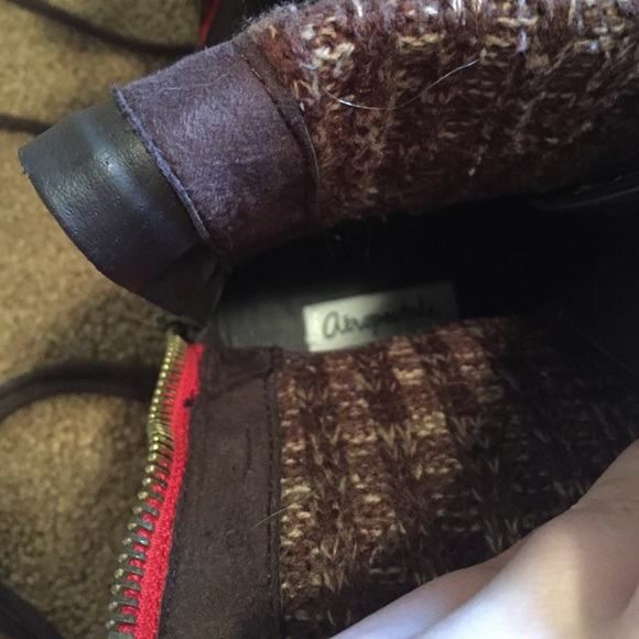 Brown boots size 8 - Picture 3 of 3